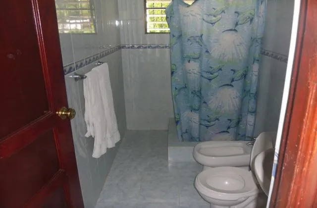 Residencial El Mirador Boca Chica bathroom